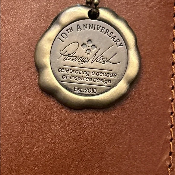 Patricia Nash 10th Anniversary Tan Leather Crossbody Bag - Picture 3 of 9